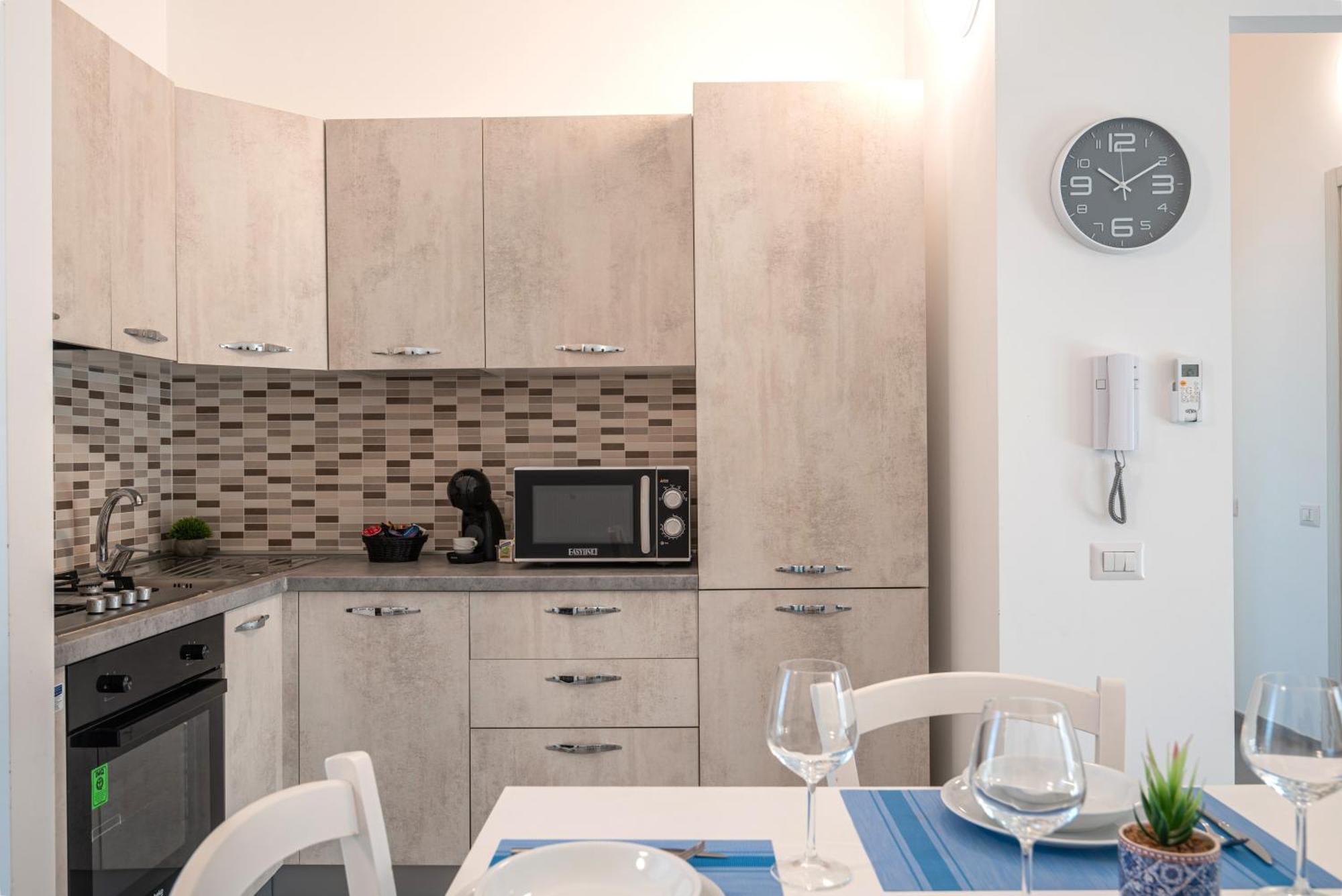 Icaro Residence Apartments With A Beautiful Pool Sant'Agata di Militello Luaran gambar