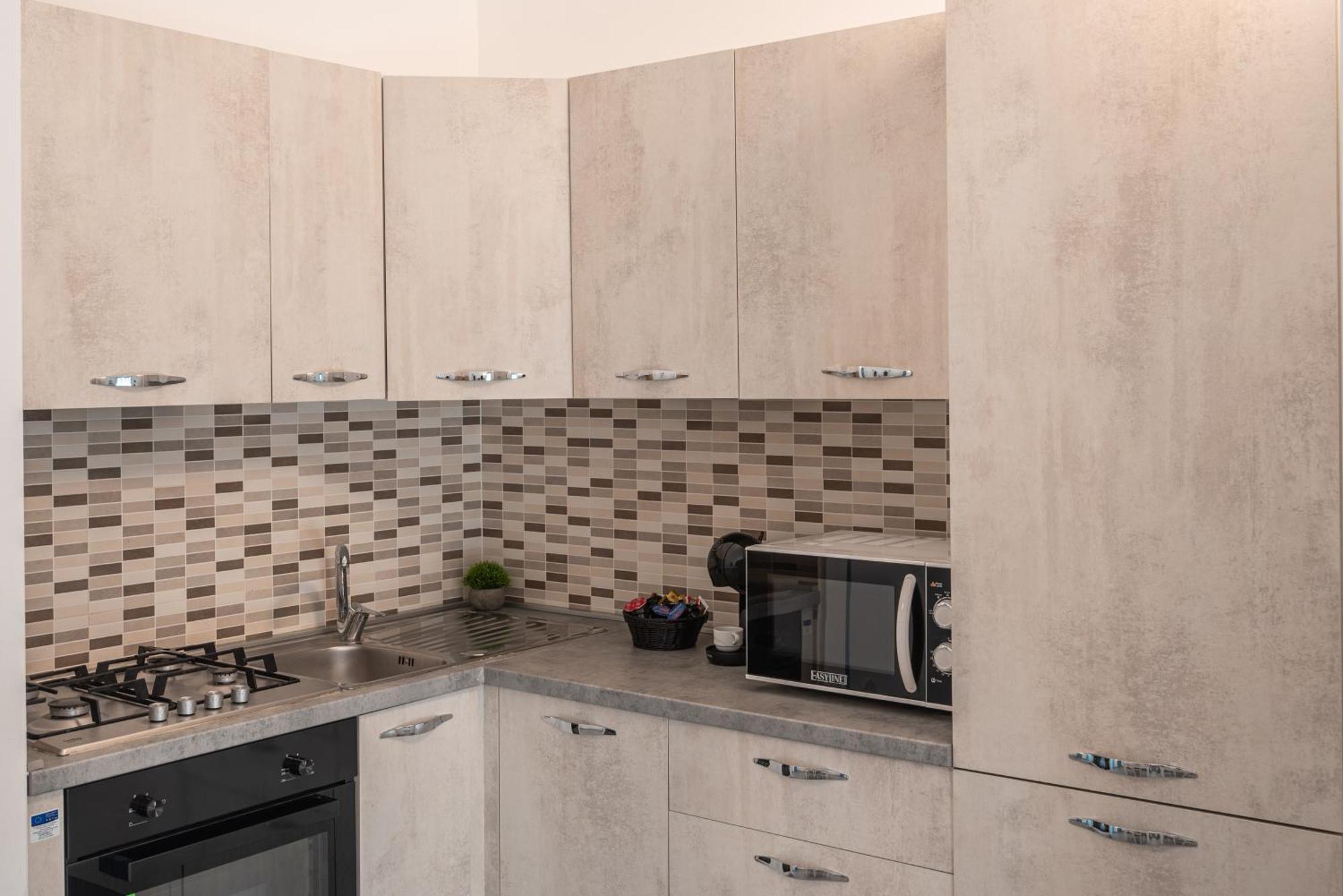 Icaro Residence Apartments With A Beautiful Pool Sant'Agata di Militello Luaran gambar