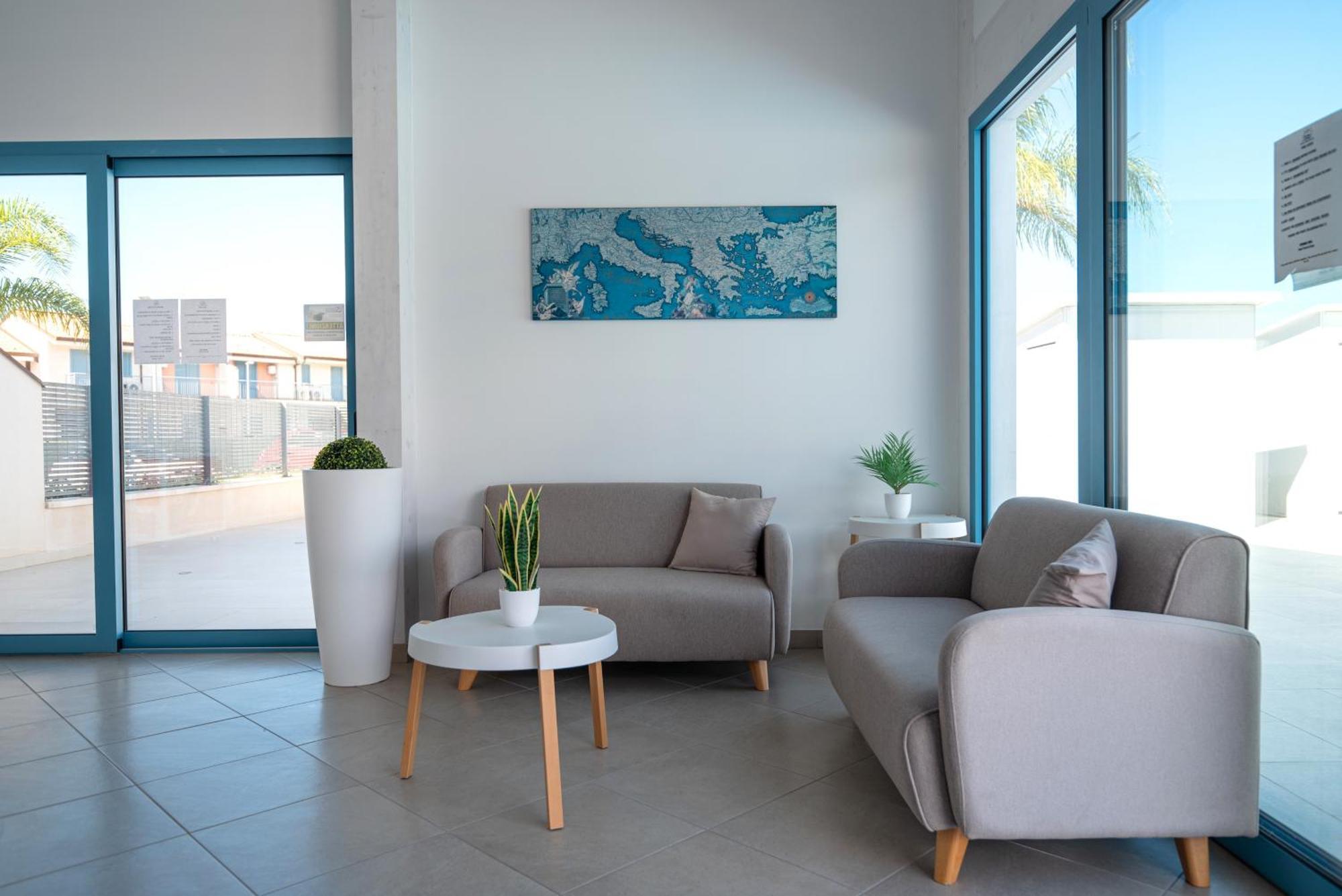 Icaro Residence Apartments With A Beautiful Pool Sant'Agata di Militello Luaran gambar