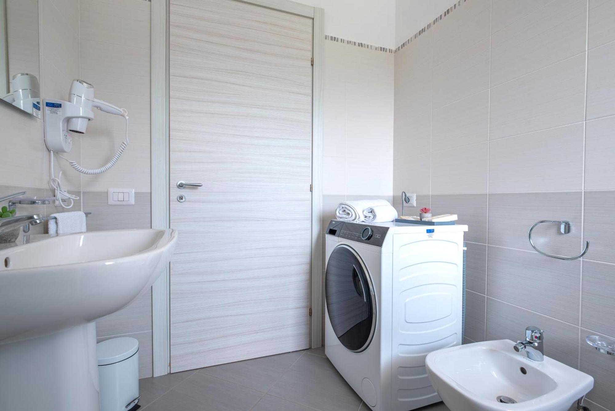 Icaro Residence Apartments With A Beautiful Pool Sant'Agata di Militello Luaran gambar