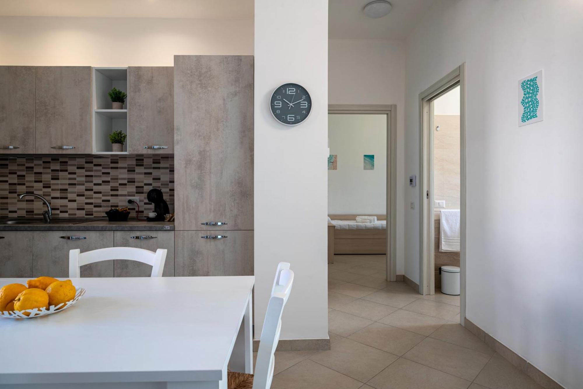 Icaro Residence Apartments With A Beautiful Pool Sant'Agata di Militello Luaran gambar