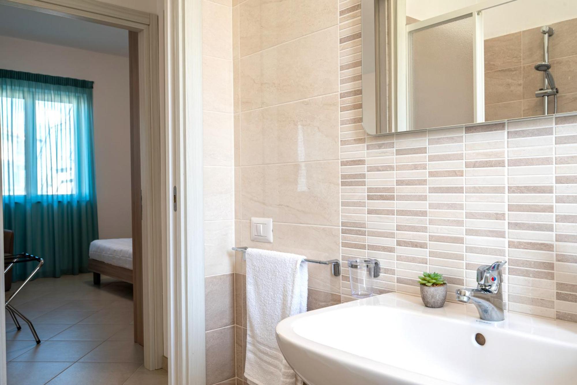 Icaro Residence Apartments With A Beautiful Pool Sant'Agata di Militello Luaran gambar