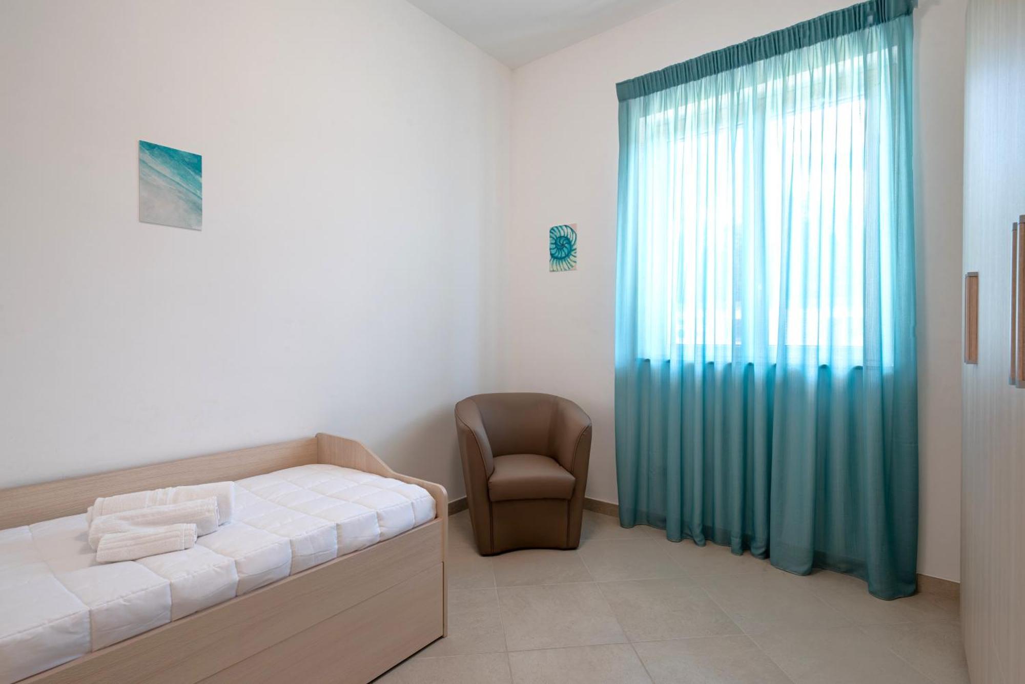 Icaro Residence Apartments With A Beautiful Pool Sant'Agata di Militello Luaran gambar