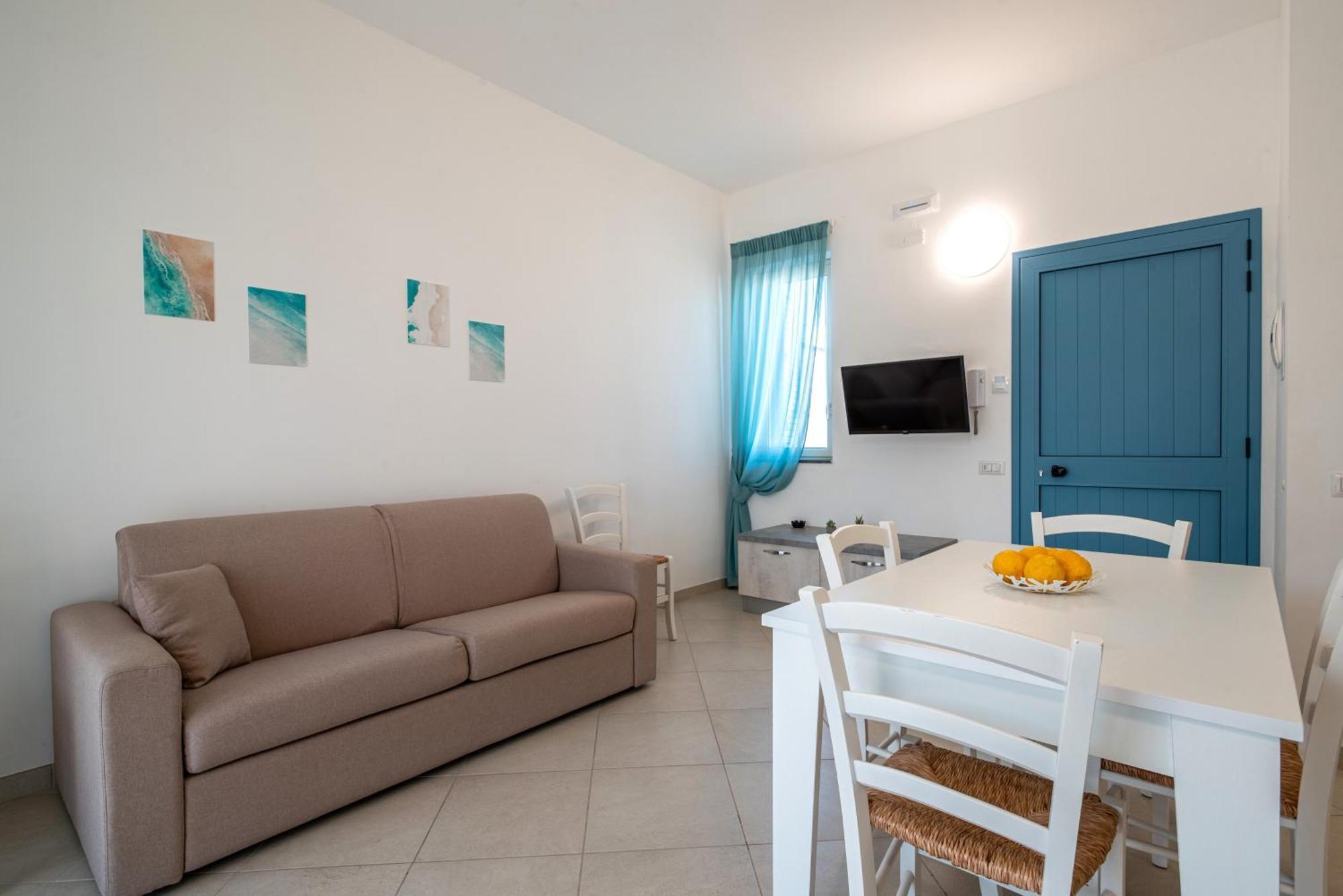 Icaro Residence Apartments With A Beautiful Pool Sant'Agata di Militello Luaran gambar